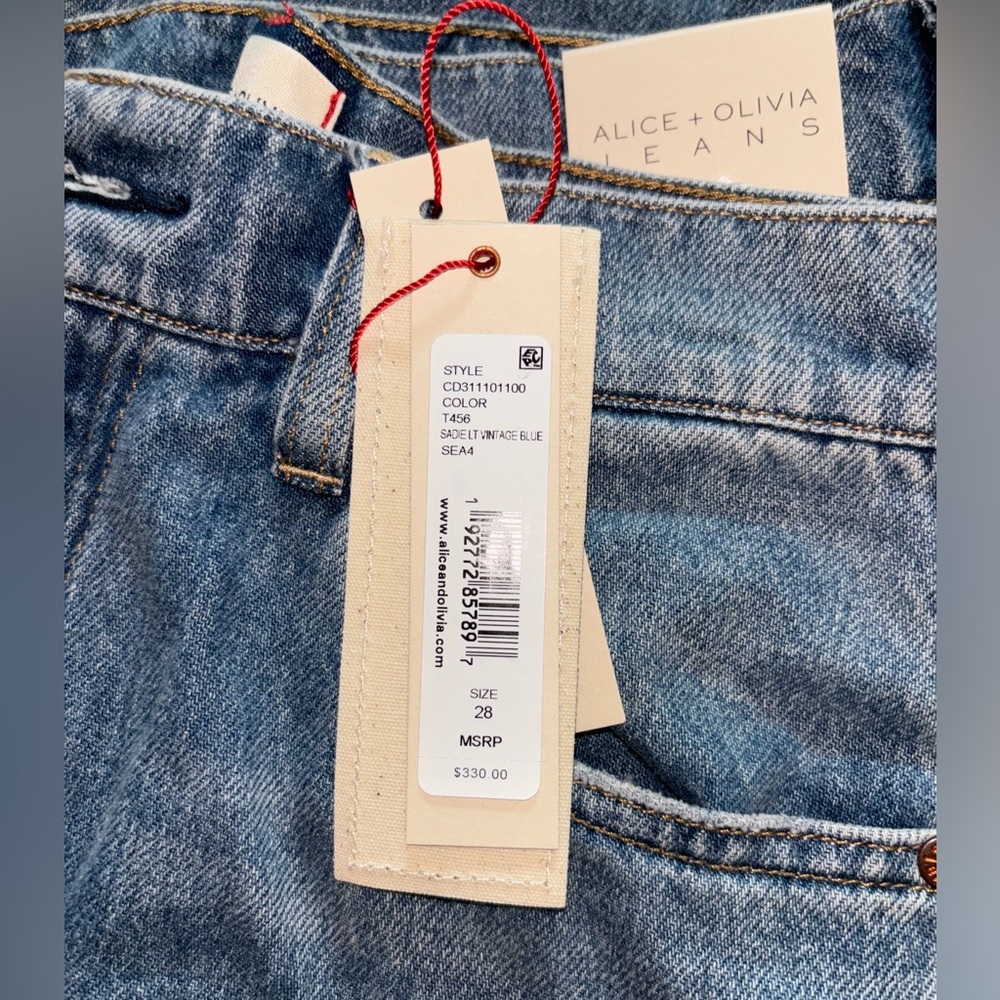 Alice and Olivia, Sadie vintage denim, Jean size 28